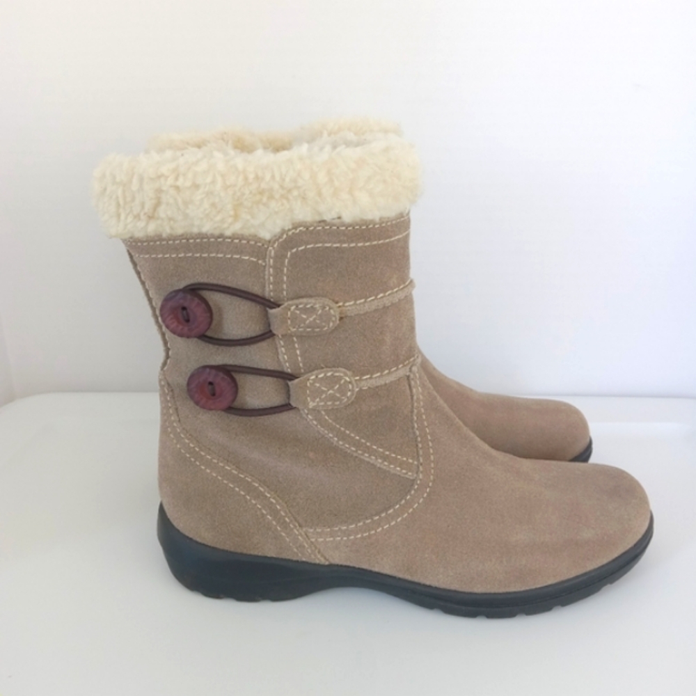 CLARKS Suede Sheba Newton Boots Taupe Color Womens Size 7